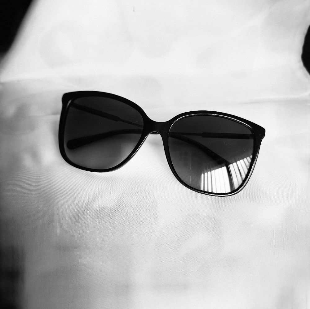 Michael Kors Sunglasses - Picture 7 of 9